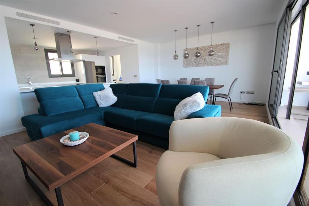 Luxurious Penthouse With Huge Panoramic Terrace Lägenhet San Roque  Exteriör bild