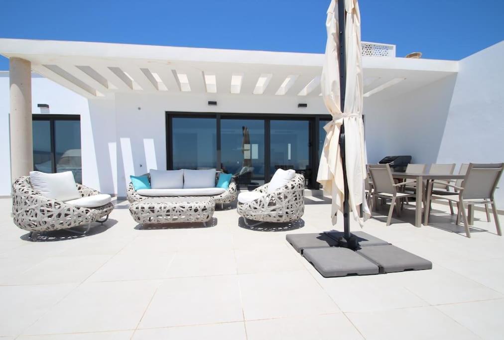 Luxurious Penthouse With Huge Panoramic Terrace Lägenhet San Roque  Exteriör bild